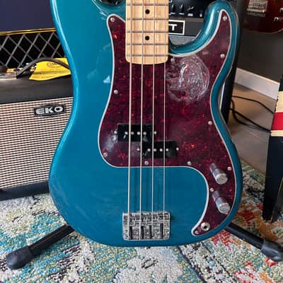 Fender Limited Edition Player Precision Bass - MN Ocean Turquoise image 2