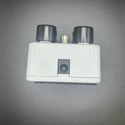 Electro-Harmonix Crayon 69 Full-Range Overdrive 2015 - Present - White with Vertical Crayons image 5