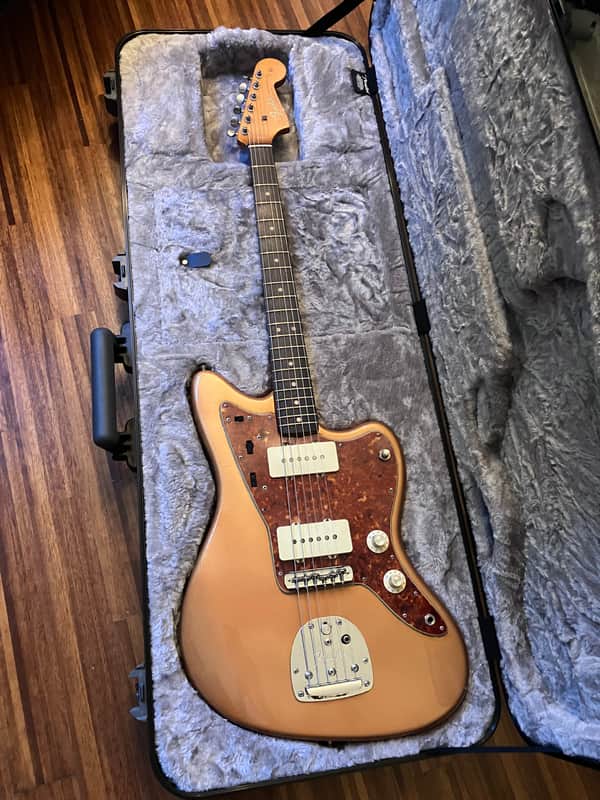 Fender Jazzmaster  1964-1972 - Firemist Gold refin w/ Fender HSC