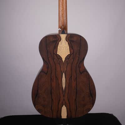 Used Martin X-Series 00-X2E Acoustic Electric Guitar with Bag image 4