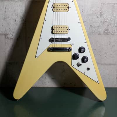 Aria Pro II Flying V FV-650D 1981 White Dimarzio Super Distortion image 3