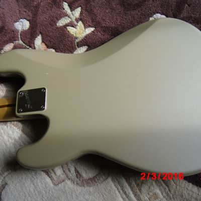 Squier P Bass/ PJ Bass Special Shoreline Gold (?) image 3