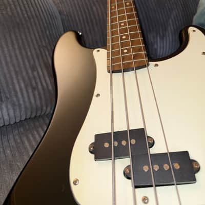 Squier Bullet Bass 1987 - Black - MIK Made in Korea P-Style Vintage Bass - First Year Squier by Fender image 13