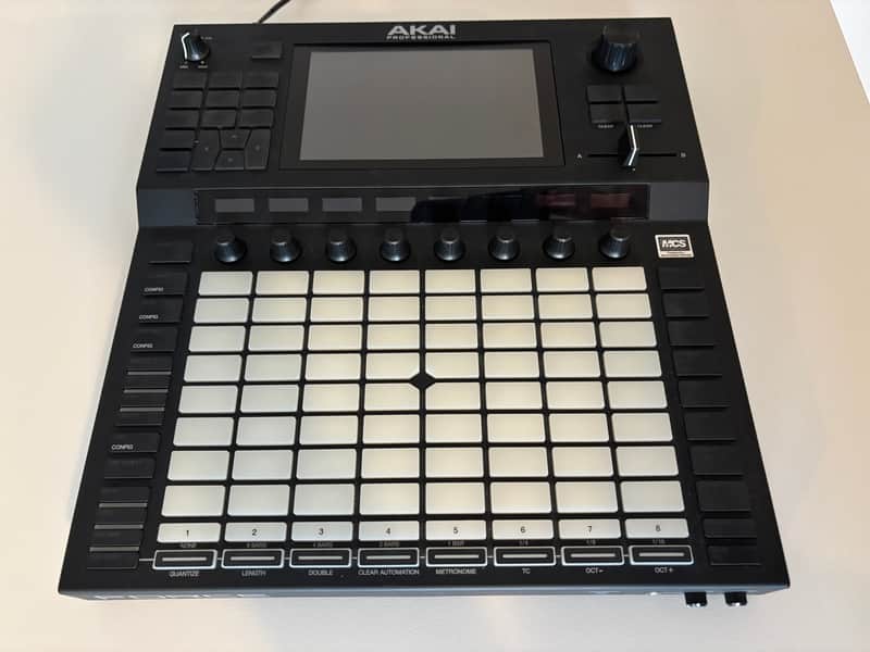 Akai Force Standalone Music Production / DJ Performance System