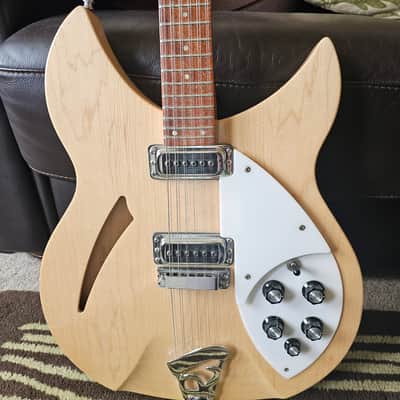 Rickenbacker 330/12 2008 - Mapleglo image 4