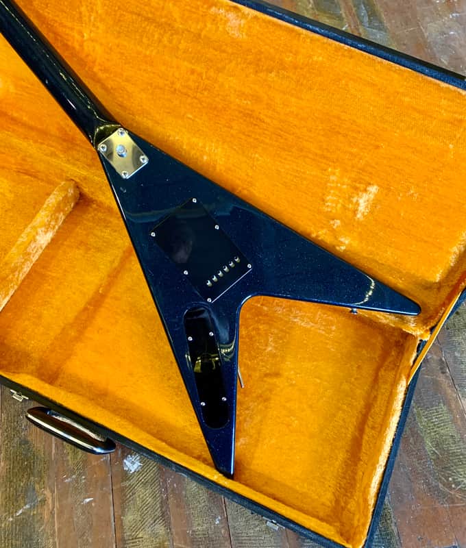 Yamaha VX-1 Flying V electric guitar c 1980's Midnight metallic