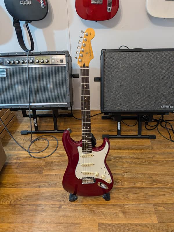 Fender Player II Stratocaster 2024 - Transparent Cherry Burst