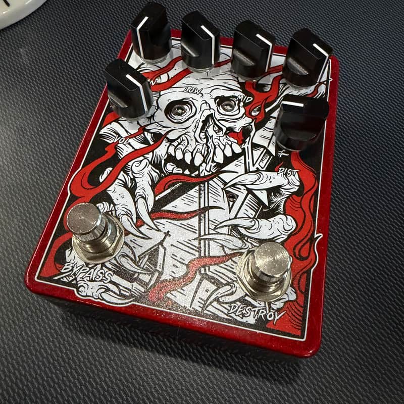 Abominable Electronics Throne Torcher