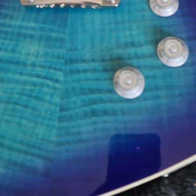 Firefly guitar Explorer 2024 - Blueburst image 4