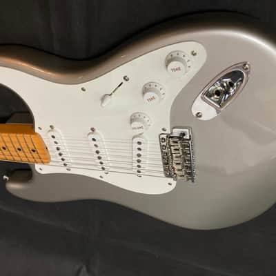 Fender American Original '50s Stratocaster with Maple Fretboard 2020 - 2022 - Inca Silver image 14