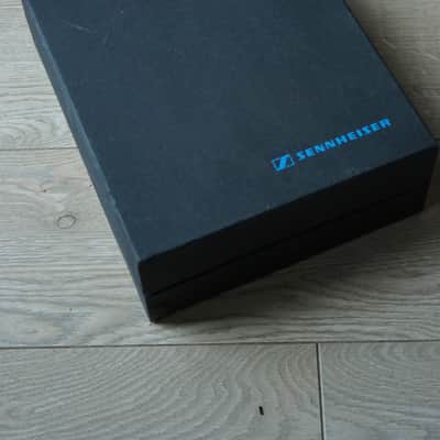 Sennheiser HD 600 Professional Headphones 2010s - Black image 3
