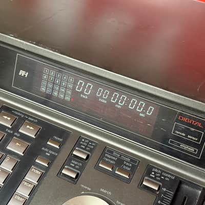 Technics SL-P1200 Hi-Fi Professional Broadcast CD Compact Disc Player image 6