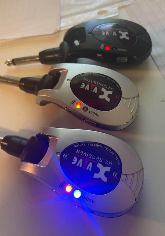 Xvive U2 Wireless Guitar System 2010s - Silver image 1