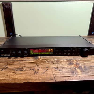TC Electronic M-One Dual Effects Processor | Reverb