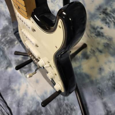 2008 Made in Mexico Fender Stratocaster Black Maple Pro Setup New Strings New Deluxe Fender Gigbag image 9