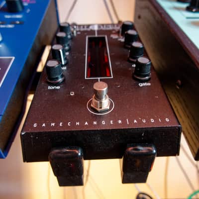 Immagine Gamechanger Audio Light Pedal, Optical Spring Reverb, Power Supply Included - 4
