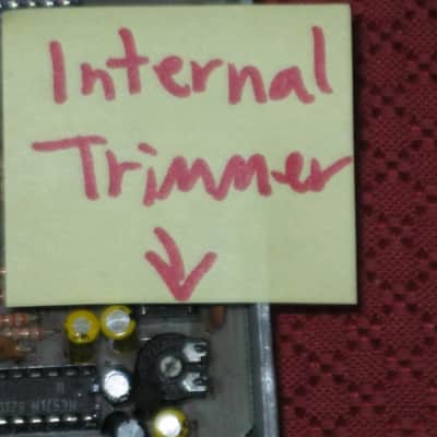 used vintage (1981) DOD 575 Flanger (ANALOG Flanger) Performer Series, MISSING battery cover (tannish gray casing with yellow graphic / yellow knob tops) + battery, strings, extra battery clips, & extra foam (NO box, NO paperwork, NO adaptor) image 6