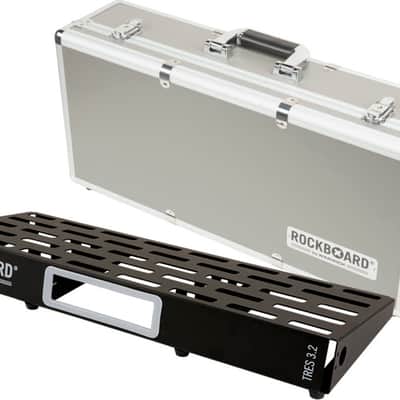 RockBoard TRES 3.2 Pedalboard, 23.5" x 9.25" w/ Flight Case image 1