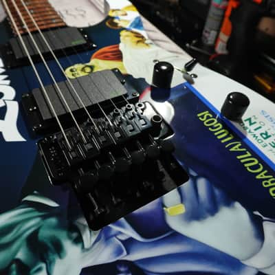 ESP LTD Kirk Hammett Signature KH-WZ White Zombie image 7