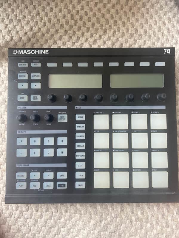 Native Instruments Machine MK1 2010 - Black image 1