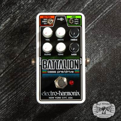 Electro-Harmonix Nano Battalion Bass Preamp & Overdrive Pedal — Analog MOSFET Drive & EQ image 2