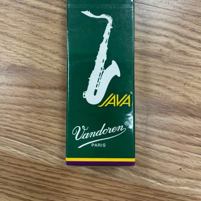 Vandoren Tenor Sax Reeds Size 3.5 image 1