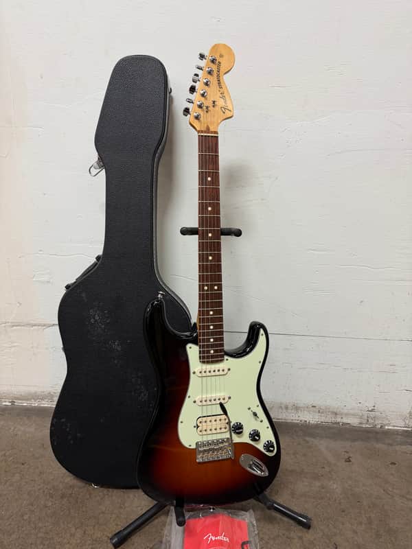Fender American Special Stratocaster with Maple Fretboard