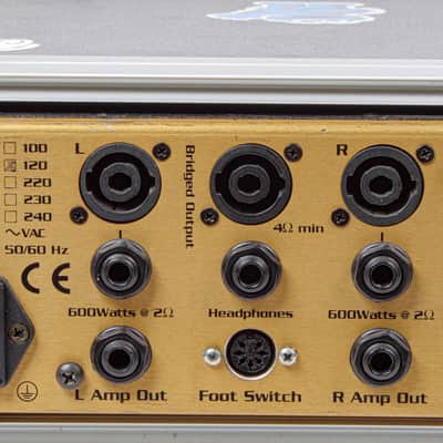 Eden - WT1205 Hybrid Bass Amp - w/ Road Case USED image 6