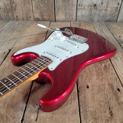 Squier Classic Vibe 60's Stratocaster 2024 - Candy Apple Red image 10