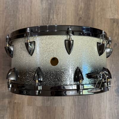 Orange County Drum & Percussion 25-ply Maple Vented Snare Drum 2020 - Silver Sparkle Fade 14x7 image 6