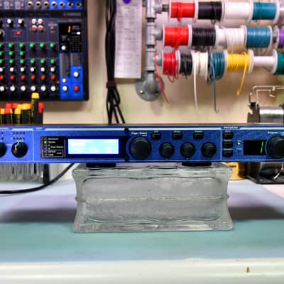 Lexicon MX400 Dual Stereo / Surround Reverb Effects Processor 2010s - Blue image 2