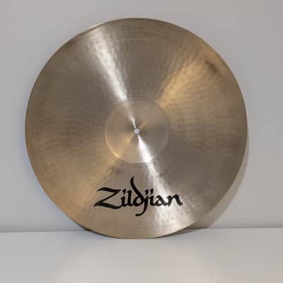 Zildjian 18" A Series Medium Thin Crash Cymbal 1982 - 2012 - Traditional image 10