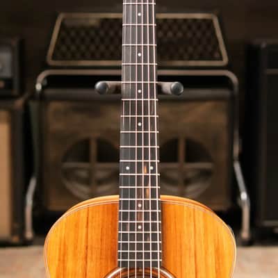 Taylor GS Mini-e Koa Left-Handed Acoustic/Electric Guitar with Gig Bag image 4