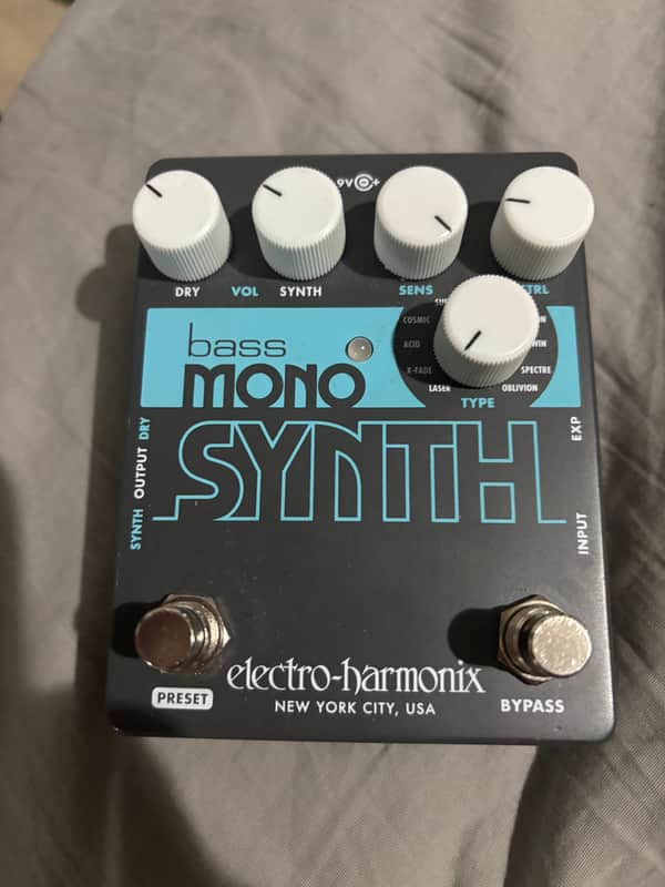 Electro-Harmonix Bass Mono Synth