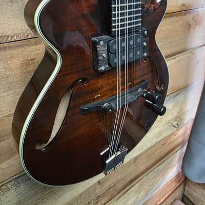 Pre-owned Eastman ERM El Rey Acoustic/Electric Mandolin w/case image 4