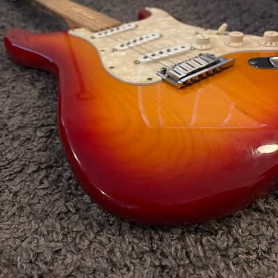 Fender American Deluxe Stratocaster Ash with Maple Fretboard 2006 w/ Custom Shop ‘69 Pickups image 16
