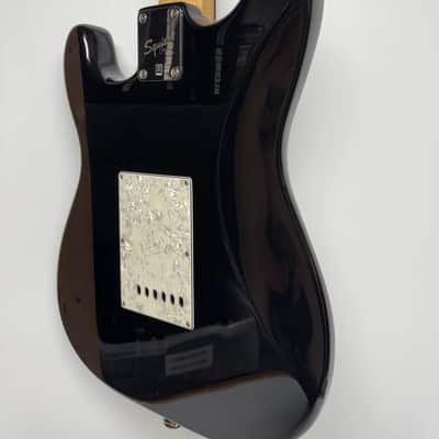 Squier Standard Stratocaster with Maple Fretboard 2001 - 2013 - Black Metallic image 8