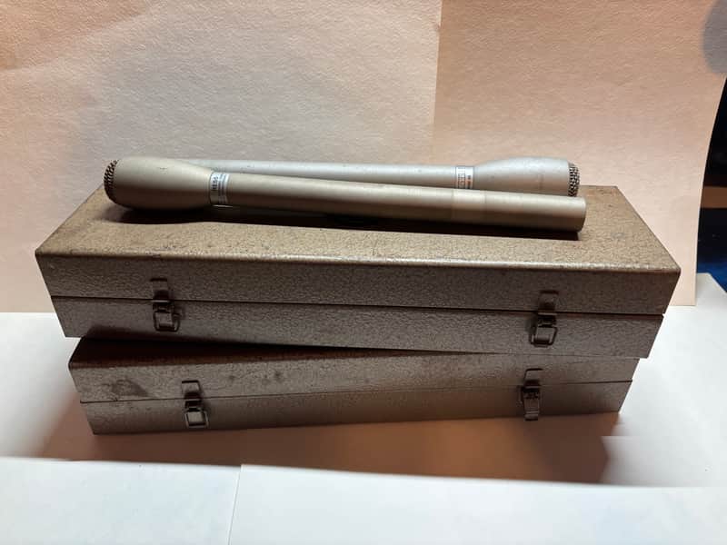 Electro-Voice RE55 Omnidirectional Dynamic Microphone