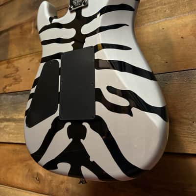 *Demo* Charvel Super Stock SD1 H 2PT Silver Bengal w/bag Bild 13