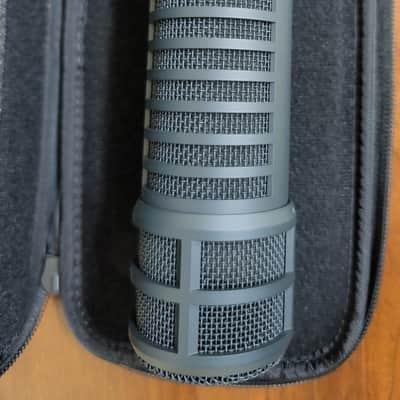 Electro-Voice RE20 Cardioid Dynamic Microphone - Black - Mint Condition + Case FREE SHIPPING image 9