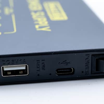 Snails SPB-02 Power Supply 7 Isolated DC Output, Built-in 3.7V/10000mAh Rechargeable Battery 2000s - gray image 4