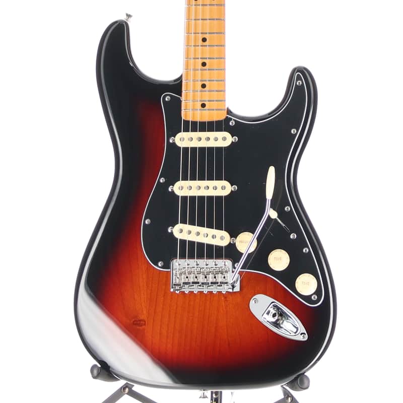 Fender Vintera II '70s Stratocaster, Maple Fingerboard, 3-Color Sunburst (G6) (10432)