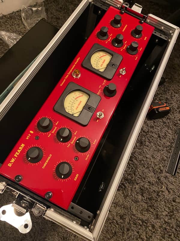 D.W. Fearn VT-7 Stereo Tube Compressor 2010s - Red image 1
