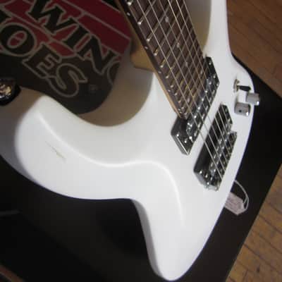 Schecter C-6 Deluxe Guitar Research Electric Guitar - Satin White image 4