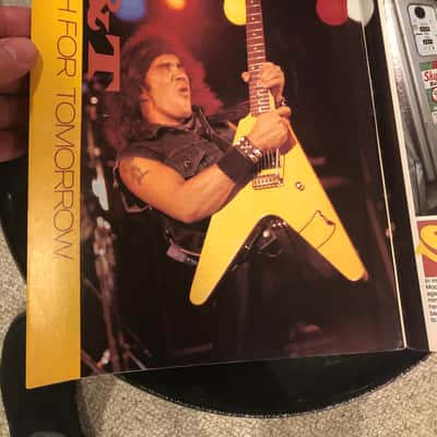 MetalShop Mini Flying V 2026 - Yellow image 12