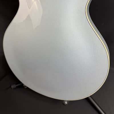 Eastman T64-T-IBM Thinline Hollowbody Electric Guitar Iced Blue Metallic w/ Gig Bag image 12