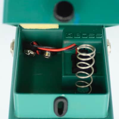 Boss TR-2 Tremolo Guitar Effect Pedal image 9