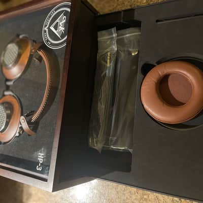 Klipsch Heritage HP-3 Walnut Headphones image 3