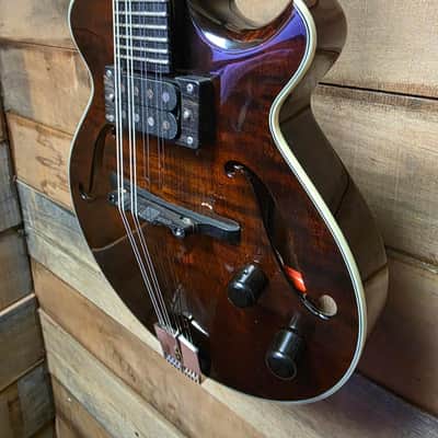 Pre-owned Eastman ERM El Rey Acoustic/Electric Mandolin w/case image 2