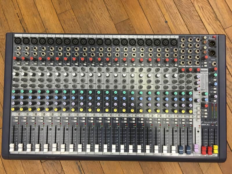 Soundcraft MFXi 20-Channel Mixer with Lexicon Effects | Reverb